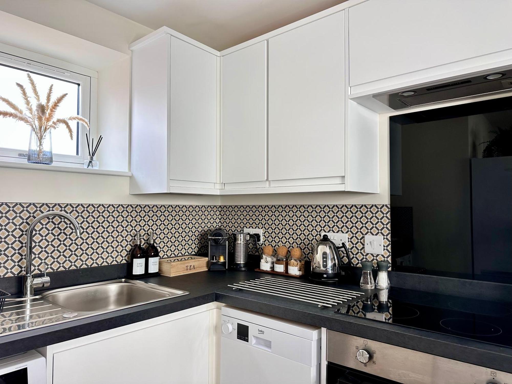 סליסבורי New Studio Apartment - Minutes Walk To Cathedral מראה חיצוני תמונה